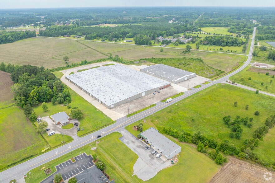 847 W Main St, Lake City, SC à louer - Aérien - Image 1 de 27