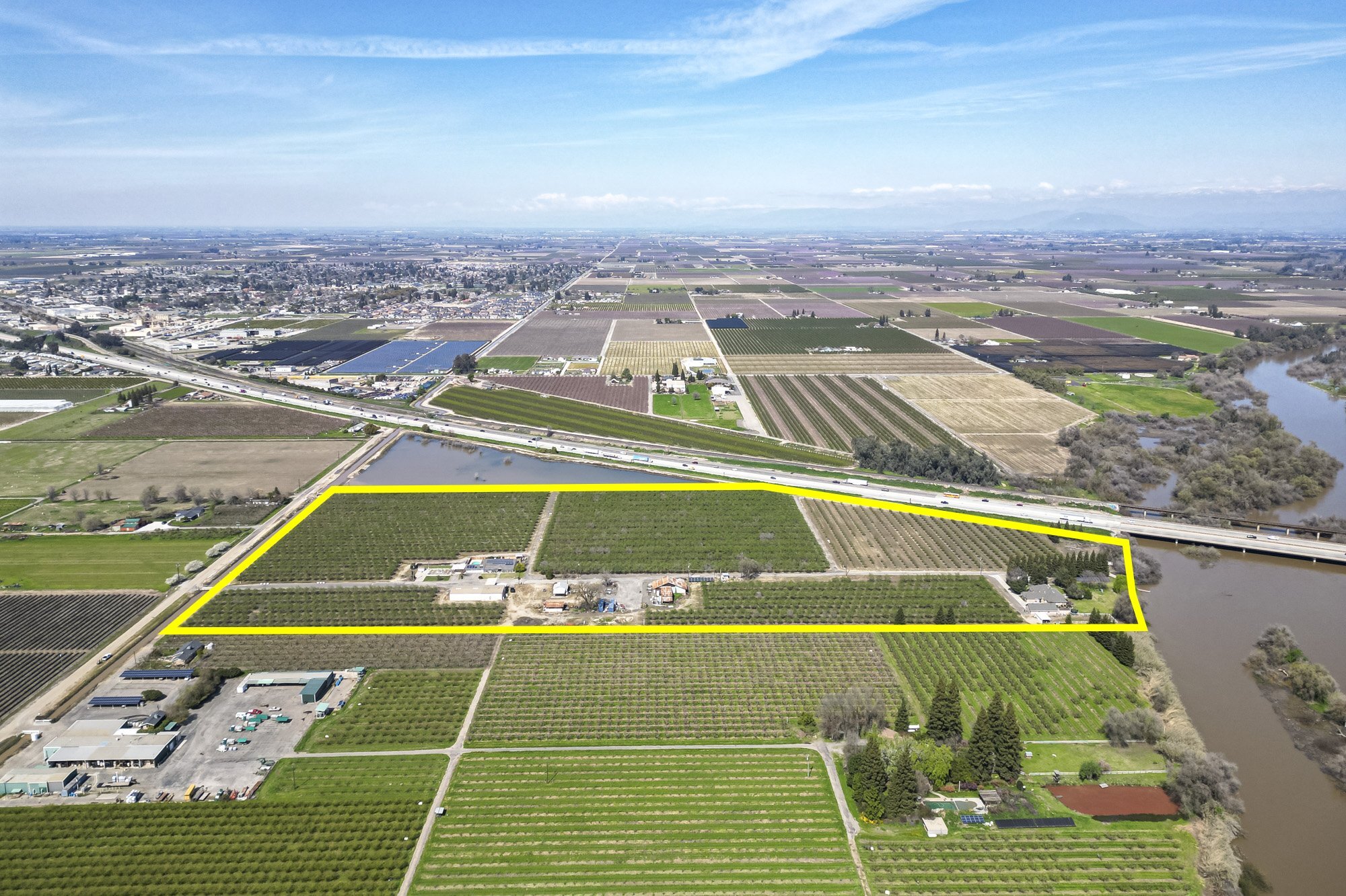 1710 Avenue 388, Kingsburg, CA à vendre Photo du bâtiment- Image 1 de 22