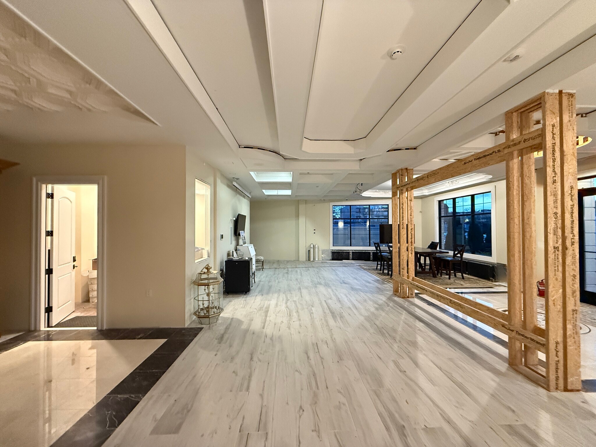 342 Post Ave, Westbury, NY for lease Interior Photo- Image 1 of 2