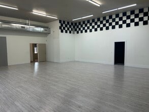 1361 N Fretz Dr, Edmond, OK for lease Building Photo- Image 2 of 10