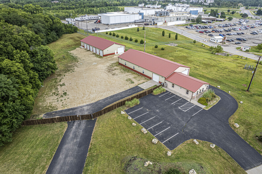 2132 Lacy Dr, Junction City, KS for sale - Building Photo - Image 1 of 1