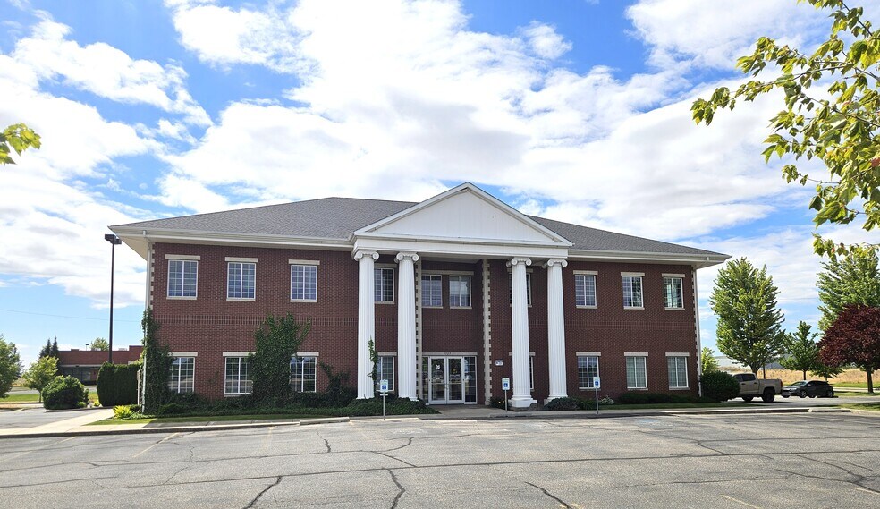 8727 W Highway 2, Spokane, WA à vendre - Photo du bâtiment - Image 1 de 3