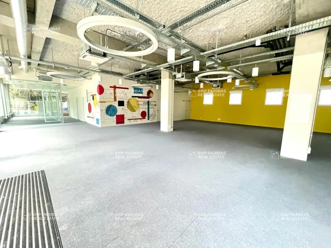 Office in Nantes for lease Interior Photo- Image 1 of 12