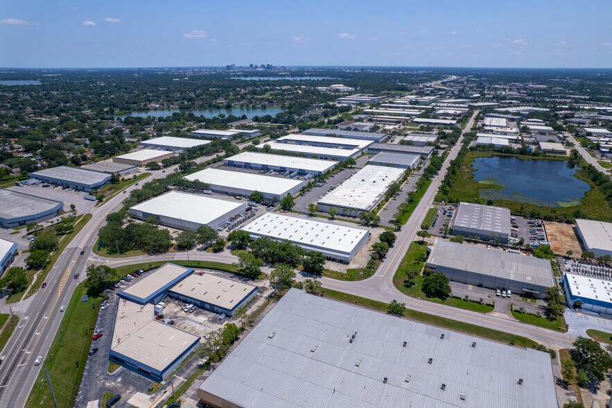 4629 36th St, Orlando, FL à louer - Photo du bâtiment - Image 2 de 11