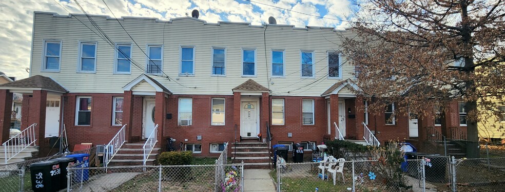 9534-9540 104th St, Ozone Park, NY for sale - Building Photo - Image 1 of 9