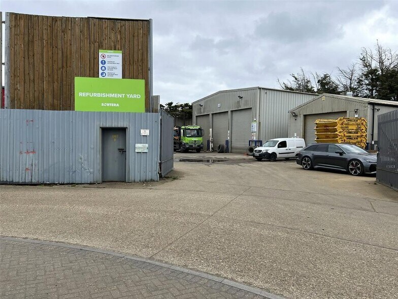 Star Ln, Great Wakering à vendre - Photo du bâtiment - Image 3 de 9