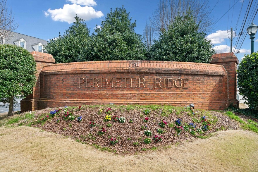 750 Bld 14 NE Hammond Dr, Atlanta, GA for lease - Building Photo - Image 3 of 16