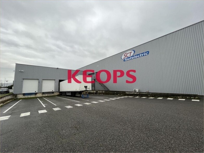 Flex in Plaisance-du-Touch for sale - Building Photo - Image 3 of 9