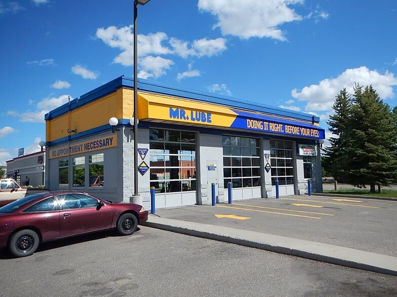 2920 26th Ave S, Lethbridge, AB à louer - Photo du bâtiment - Image 2 de 6