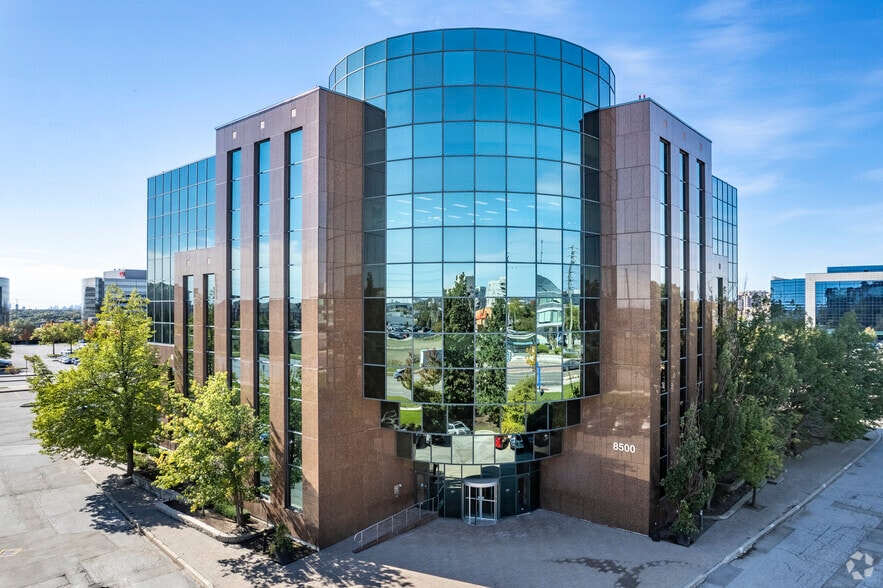 8500 Leslie St, Markham, ON for lease - Primary Photo - Image 1 of 7