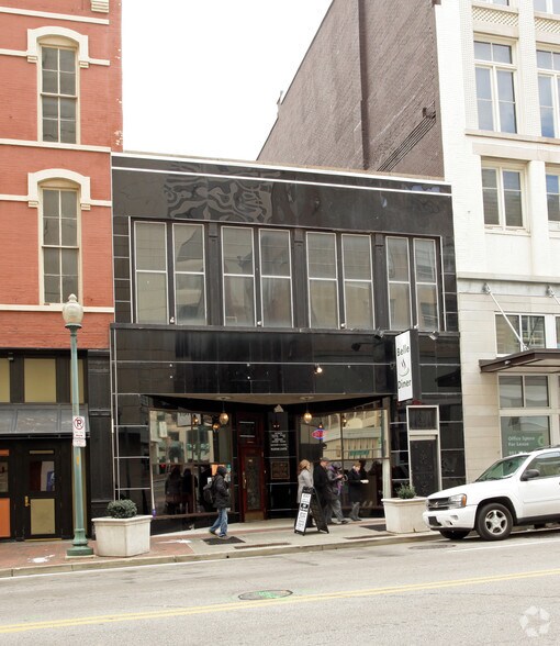 117 Union Ave, Memphis, TN à louer - Photo du bâtiment - Image 2 de 2