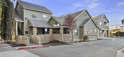 621-627 13th St, Modesto, CA for lease Interior Photo- Image 1 of 12