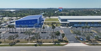 Plus de détails pour 195 Triple Diamond Blvd, North Venice, FL - Bureau, Local d'activités à louer
