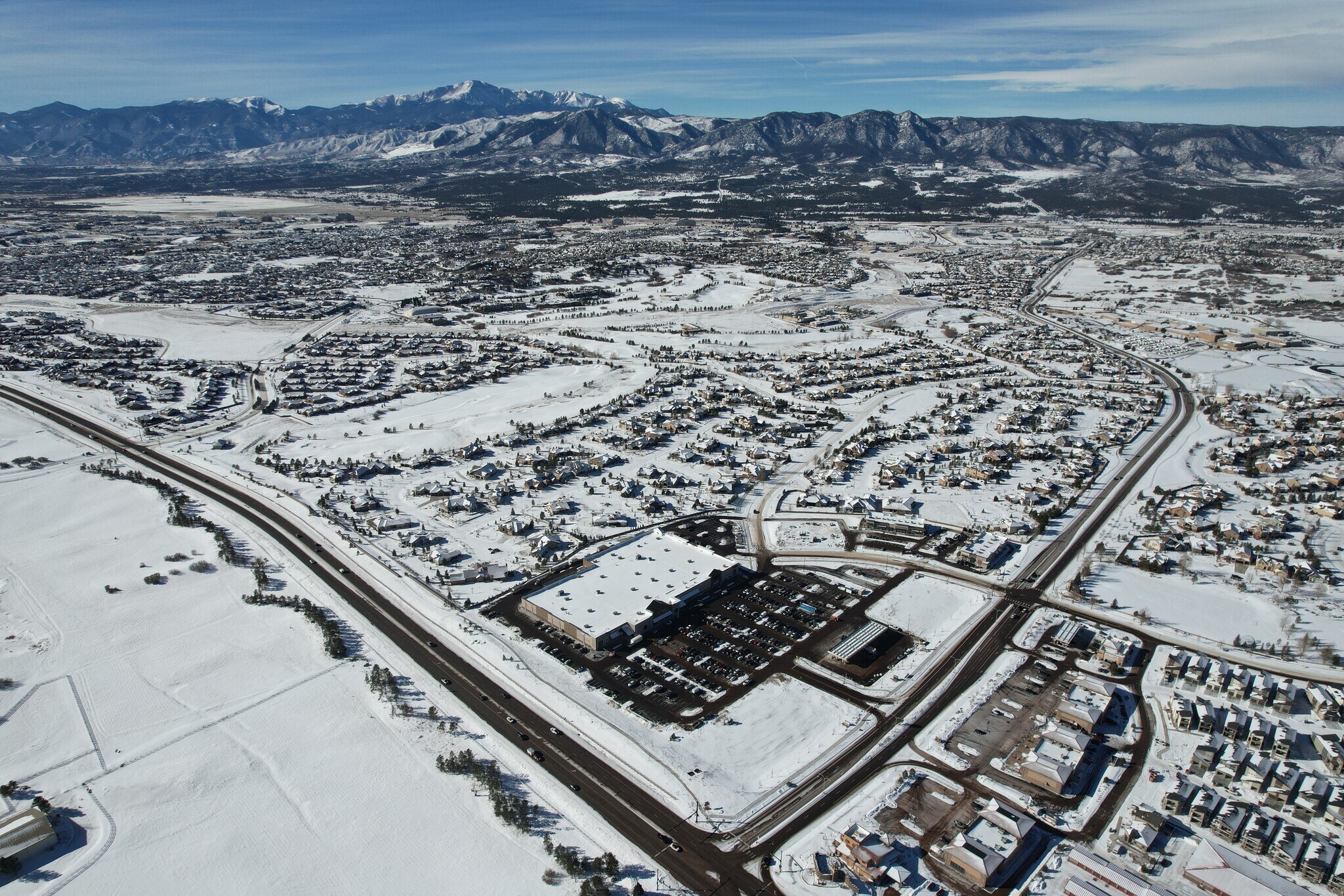 2771 Rustic Oak Grv, Colorado Springs, CO for lease Building Photo- Image 1 of 2
