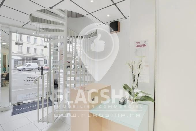 Retail in Clichy for lease - Interior Photo - Image 3 of 3