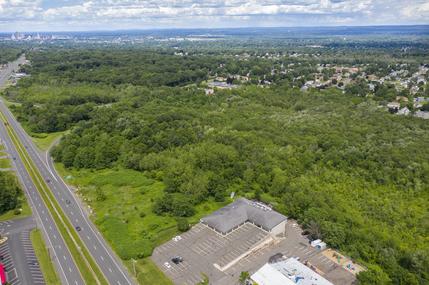 2090 Berlin Tpke, Wethersfield, CT for sale - Aerial - Image 2 of 16