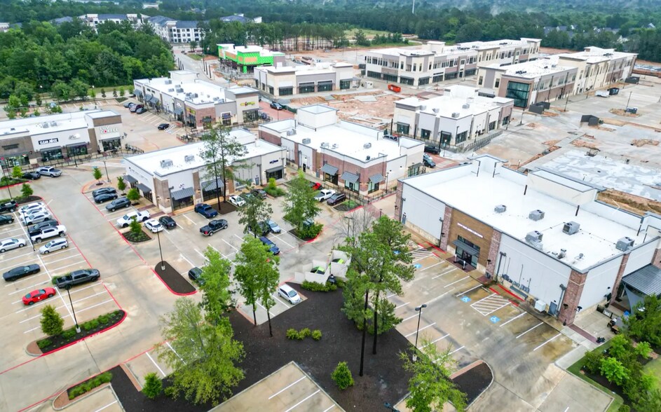 810-950 Pine Market Ave, Montgomery, TX à louer - Photo du bâtiment - Image 3 de 5