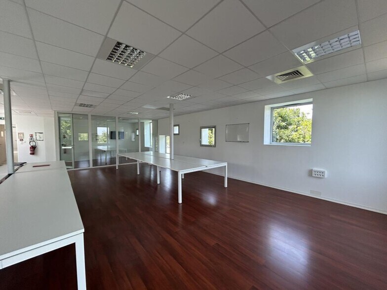 Bureau dans Saint Nazaire à louer - Photo du bâtiment - Image 1 de 10