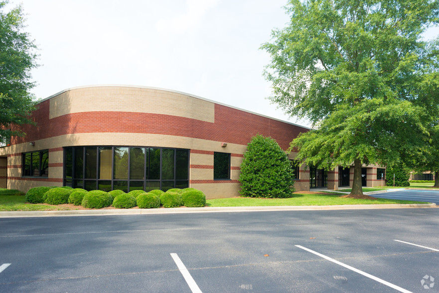 7067 Old Madison Pike NW, Huntsville, AL for lease - Building Photo - Image 3 of 9