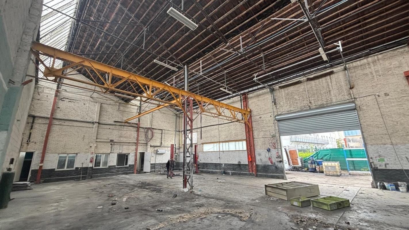 Flex in Villeneuve La Garenne for lease Interior Photo- Image 1 of 5