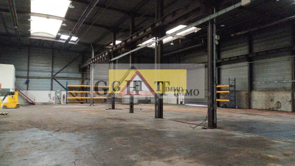 Office in Aulnay-sous-Bois for lease - Interior Photo - Image 1 of 1