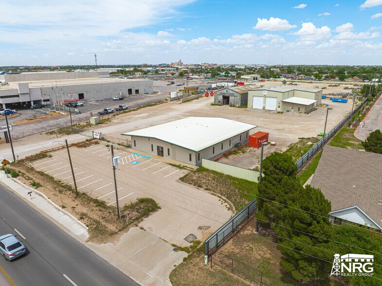 335 S County Rd W, Odessa, TX à louer - Photo du bâtiment - Image 3 de 15