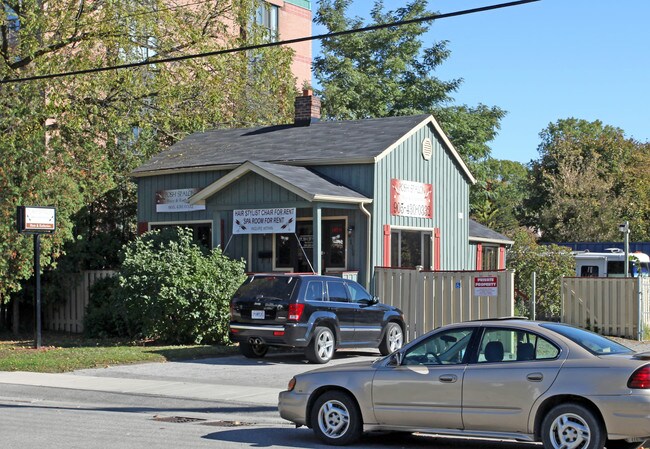 More details for 119 Ash St, Whitby, ON - Retail for Lease