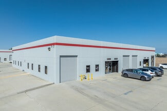 Plus de détails pour 4025 Spencer St, Torrance, CA - Local d'activités à louer