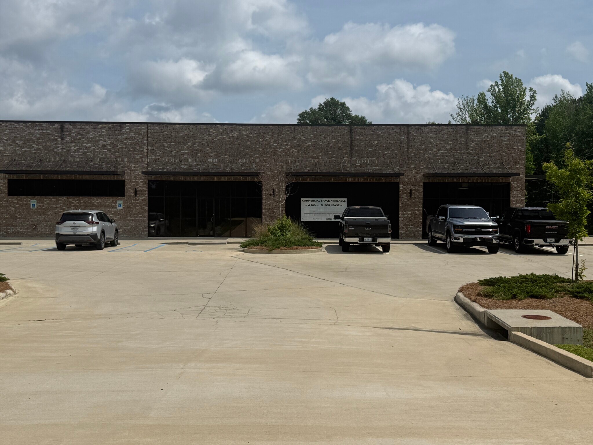 2841 Mississippi 18, Brandon, MS for lease Building Photo- Image 1 of 3