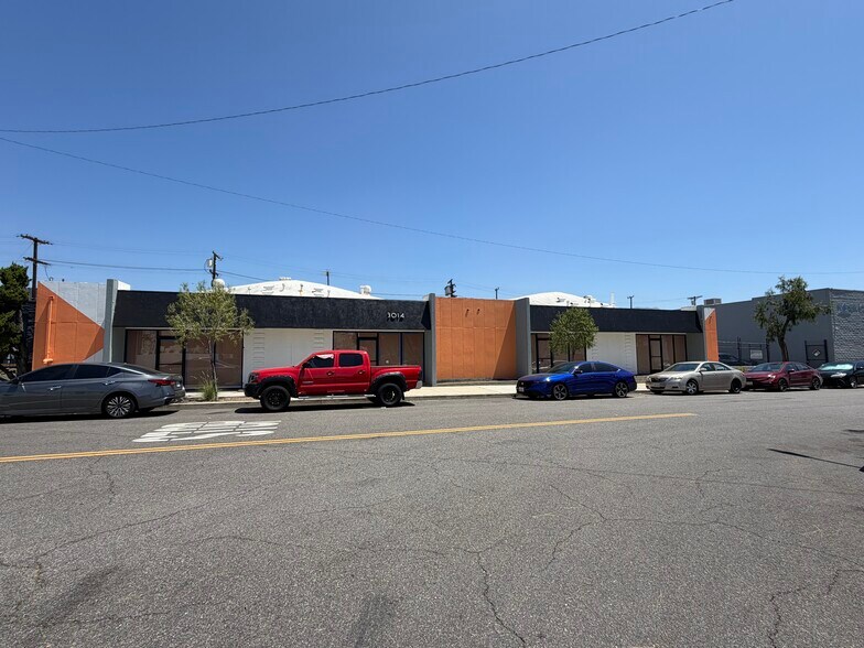 3014 Floyd St, Burbank, CA à louer - Photo du bâtiment - Image 2 de 7
