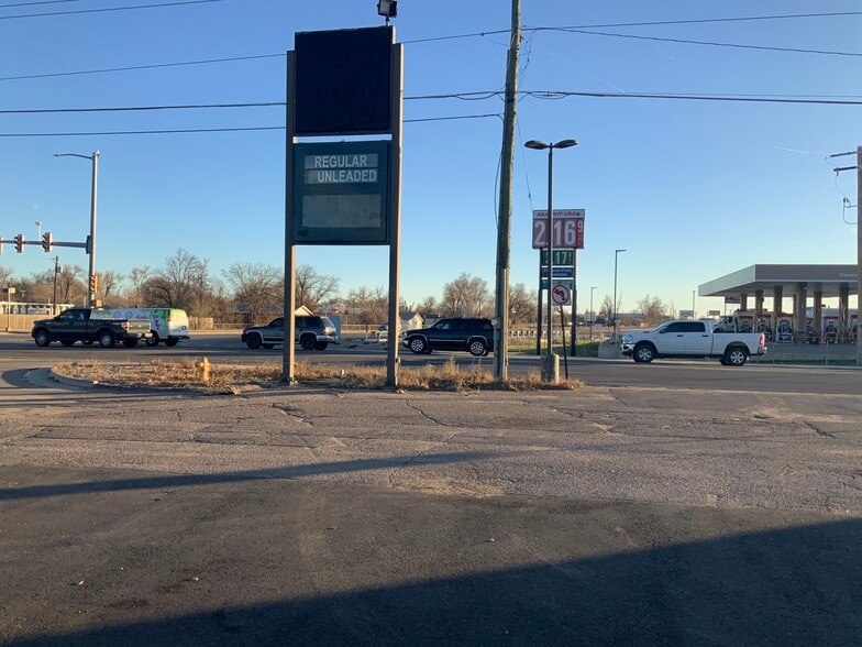 1011 37th St, Evans, CO for sale - Building Photo - Image 3 of 14