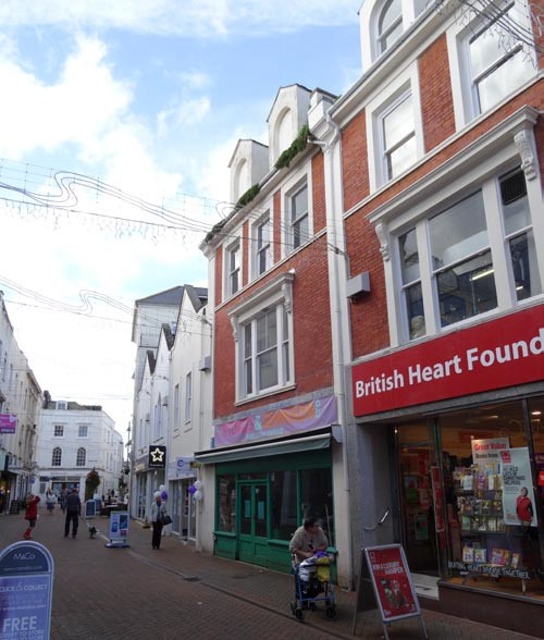 19-23 Bank St, Teignmouth à vendre - Photo du bâtiment - Image 2 de 2