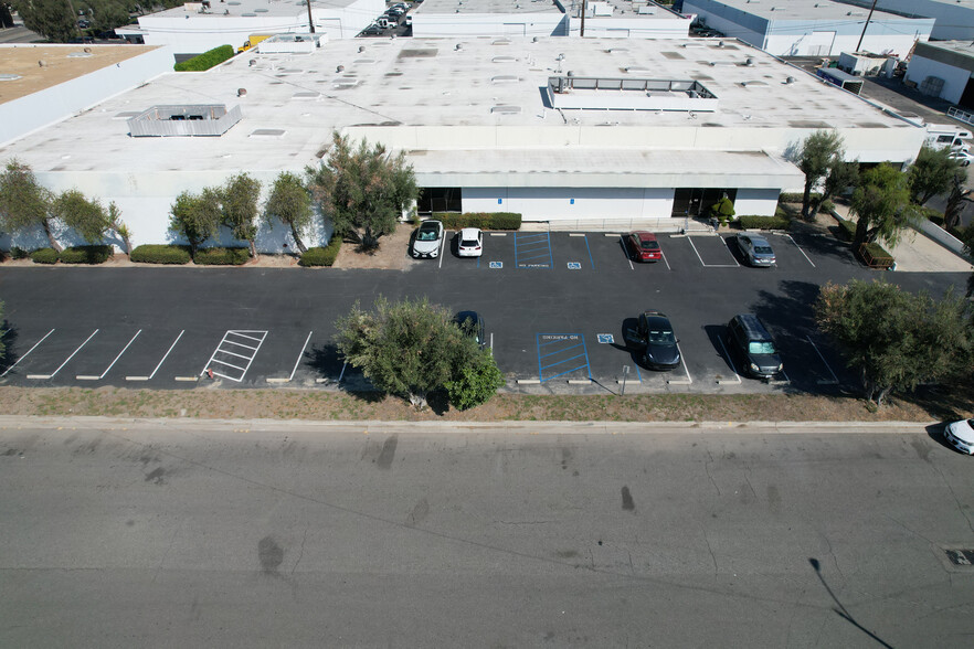 13815 Struikman Rd, Cerritos, CA for lease - Building Photo - Image 1 of 14