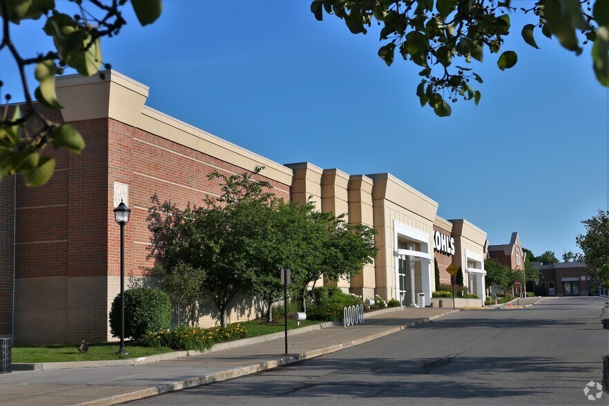 4804-4840 Baldwin Rd, Lake Orion, MI à louer - Photo du bâtiment - Image 2 de 5