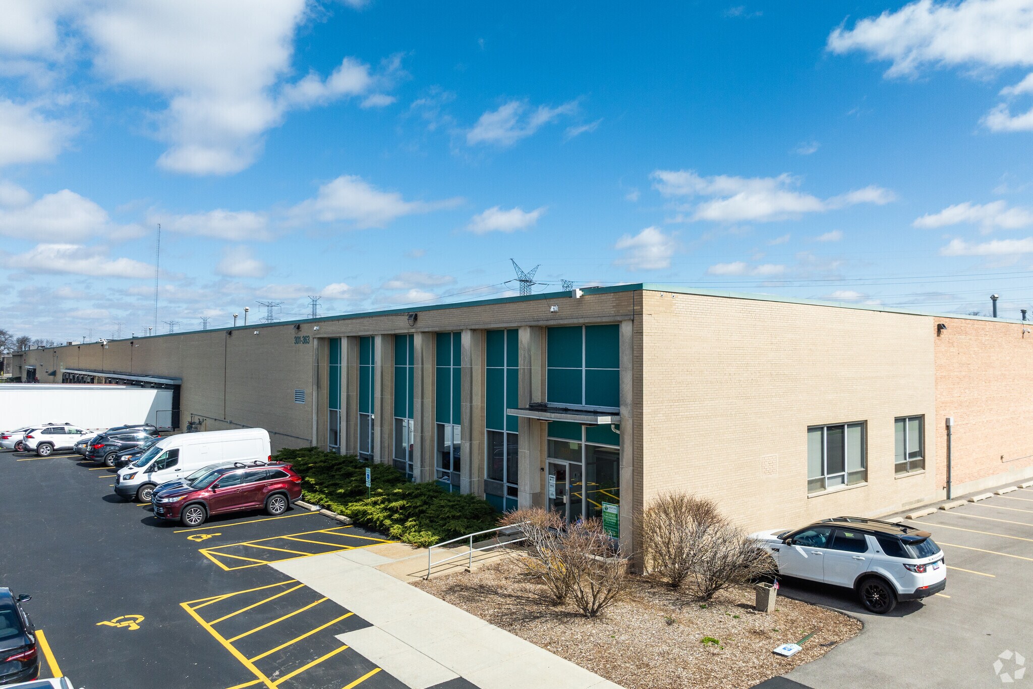 301-363 N Third Ave, Des Plaines, IL à vendre Photo du bâtiment- Image 1 de 13