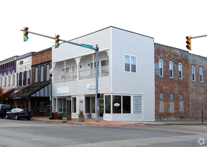 124-126 N Lebanon St, Lebanon, IN for lease - Building Photo - Image 3 of 4