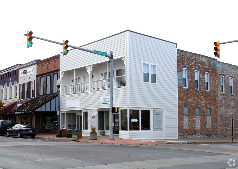 124-126 N Lebanon St, Lebanon, IN à louer - Photo du bâtiment - Image 3 de 4