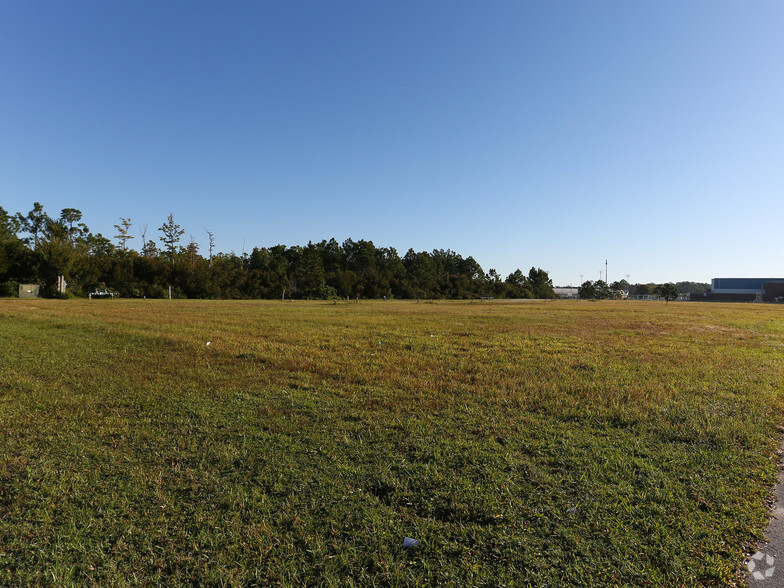 State Road 100, Palm Coast, FL à vendre - Photo principale - Image 1 de 1