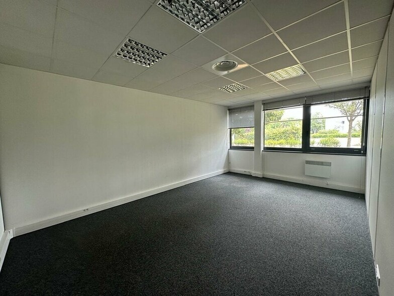 Office in Schiltigheim for lease - Interior Photo - Image 3 of 8