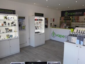 13-15 Market Pl, Stoke On Trent for lease Interior Photo- Image 2 of 3