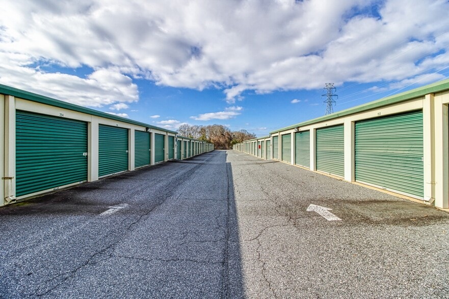 744 Buffalo Shoals Rd, Statesville, NC for lease - Building Photo - Image 3 of 13