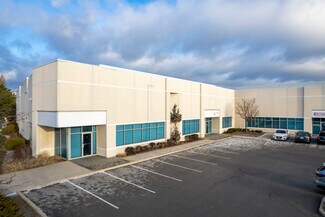 More details for 3535 Laird Rd, Mississauga, ON - Industrial for Lease