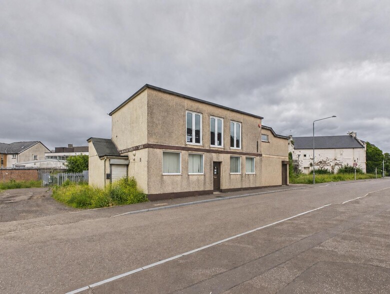 4 Robertson St, Barrhead for sale - Primary Photo - Image 1 of 5