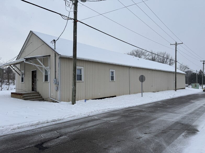 66 Walnut St, Plymouth, OH for lease - Building Photo - Image 1 of 13