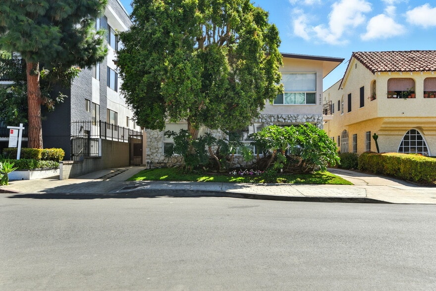 122 N Croft Ave, Los Angeles, CA for sale - Building Photo - Image 3 of 54