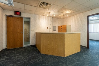 183 S Bloomingdale Rd, Bloomingdale, IL à louer Photo intérieure- Image 2 de 11