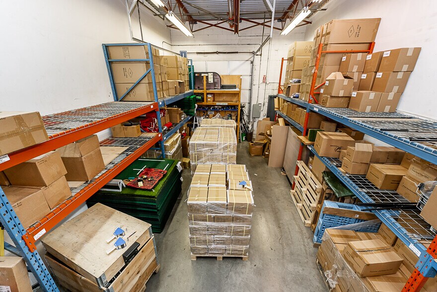 19736 98th Ave, Langley Twp, BC for sale - Interior Photo - Image 2 of 26