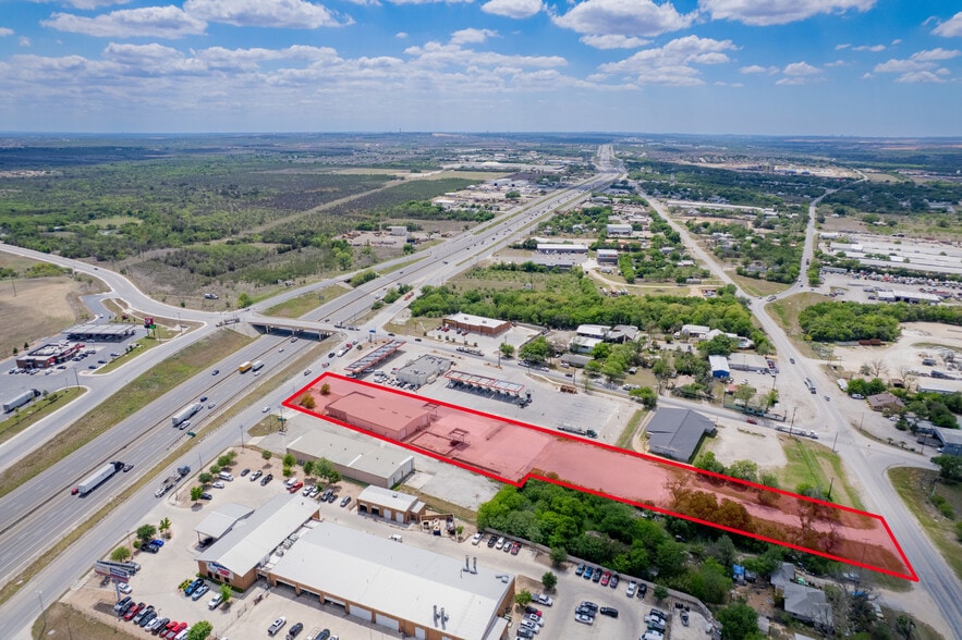 4320 S Interstate 35, New Braunfels, TX for lease - Building Photo - Image 3 of 11