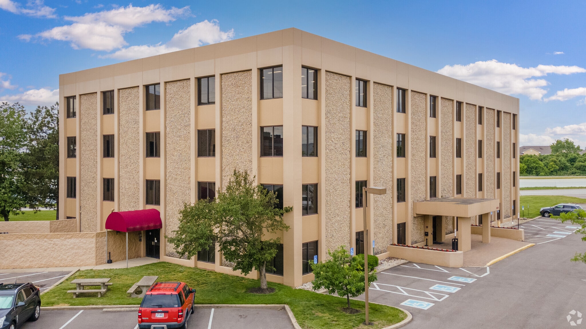 6520 Poe Ave, Dayton, OH for sale Primary Photo- Image 1 of 6