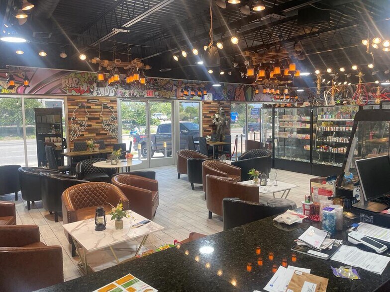 1017 61st St, Galveston, TX à vendre - Photo intérieure - Image 2 de 14